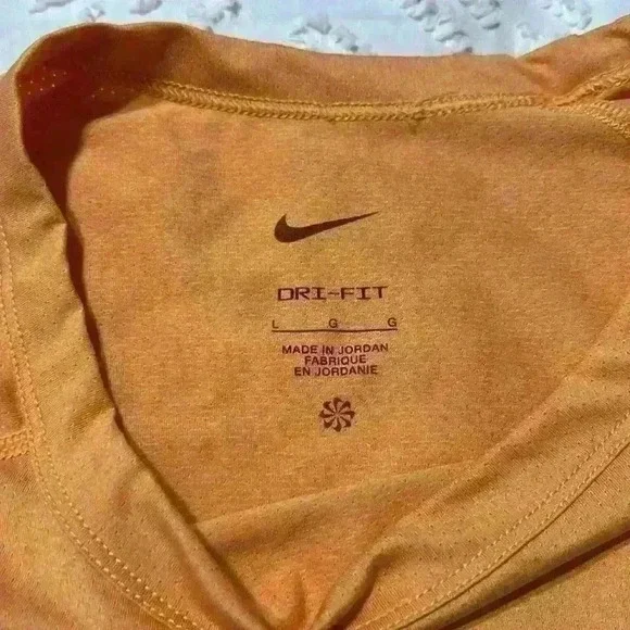 Nike Dri-Fit Orange Athletic Short Sleeve Shirt. Men’s Size Large - Picture 6 of 9